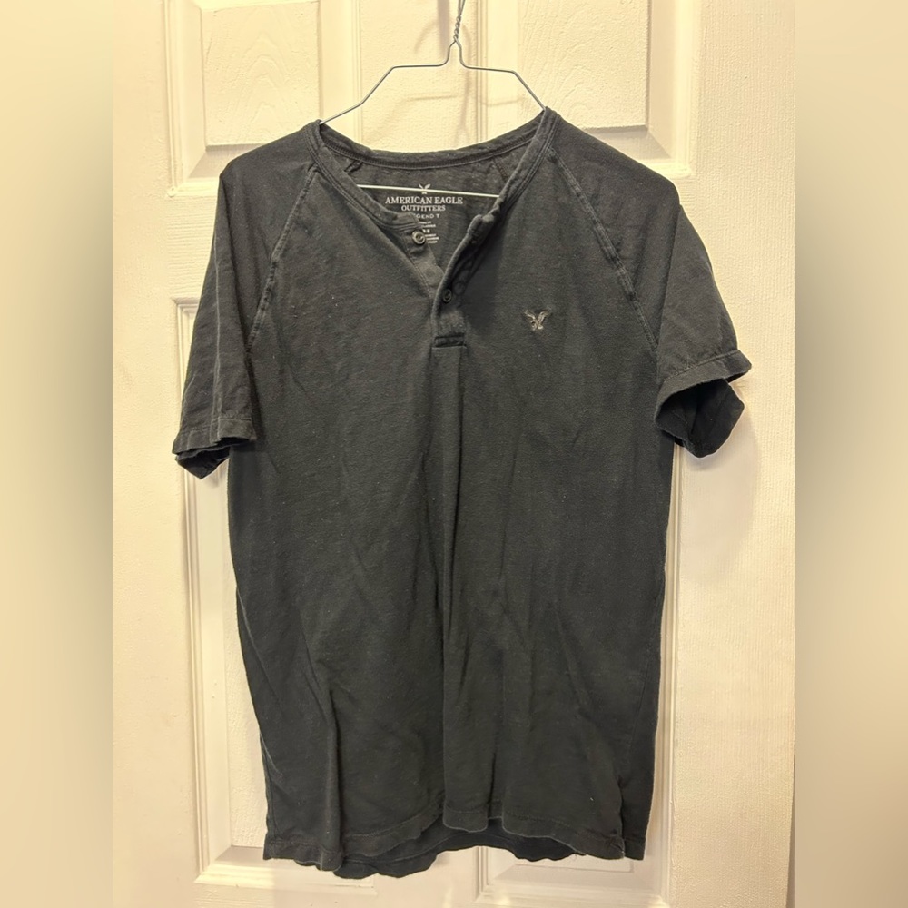 American Eagle Oufitters T-shirt medium